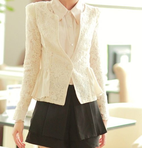 求播音藝考女生服裝